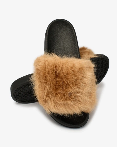 Smėlio spalvos moteriškos šlepetės su kailiu Danita - Avalynė