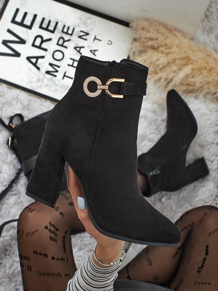 Moteriški eko zomšiniai aulinukai su storu kulnu Victi