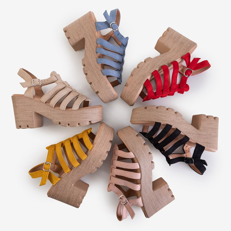 Черные женские босоножки на каблуке Tamianka