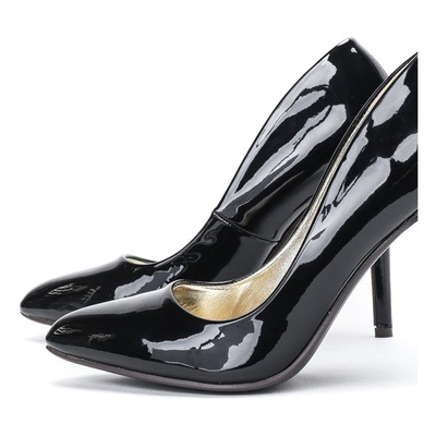 Czarne lakierowane czółenka na szpilce Adyka - Obuwie