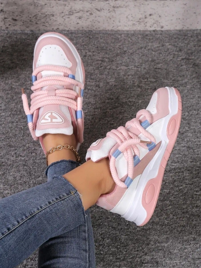 Royalfashion moterų sportiniai sneakeriai su dekoratyviais raišteliais Clesiv