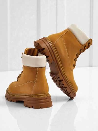 Moteriški aulinukai Avienne