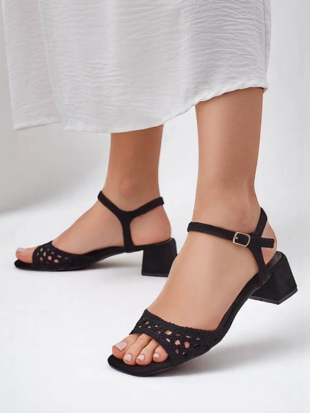 Royalfashion moterų perforuoti sandalai Azopi