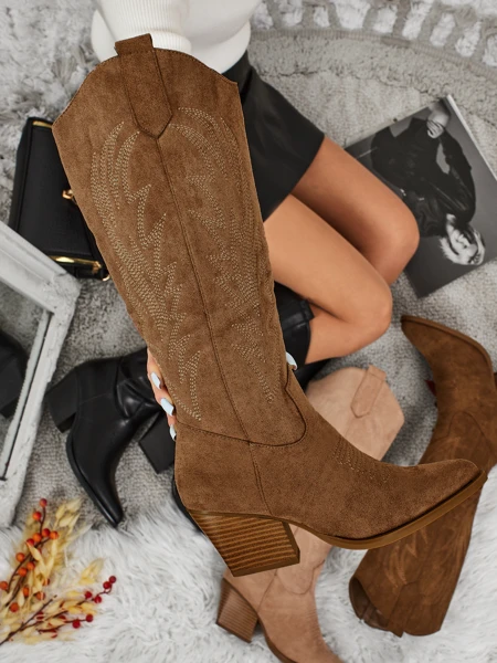 Moteriški kaubojiško tipo auliniai batai Marivelle