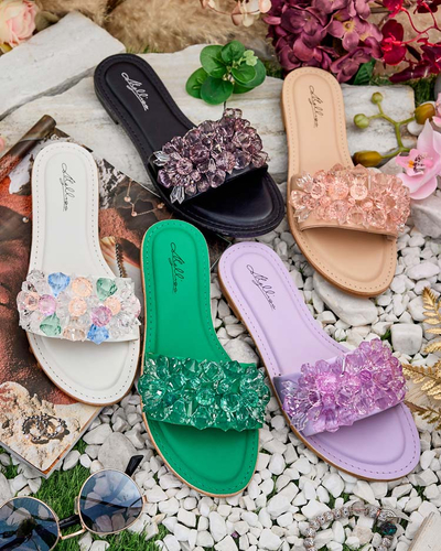 Royalfashion Женские шлепанцы со стразами Loberra
