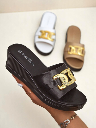 Royalfashion Женские босоножки на танкетке Nolia