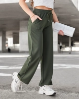 Военно-зелёный