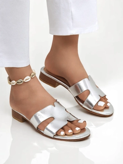 Royalfashion Женские шлепанцы на плоской подошве SilverEase