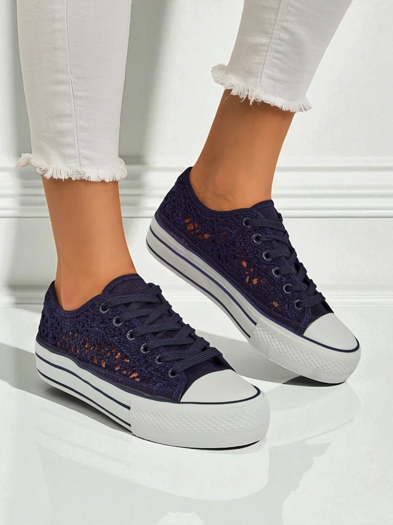 Aureliana Navy 镂空 Fabric Flat-Soled Kicks