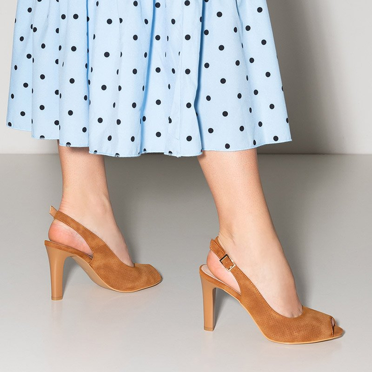 Коричневые женские босоножки на каблуке Phaenna