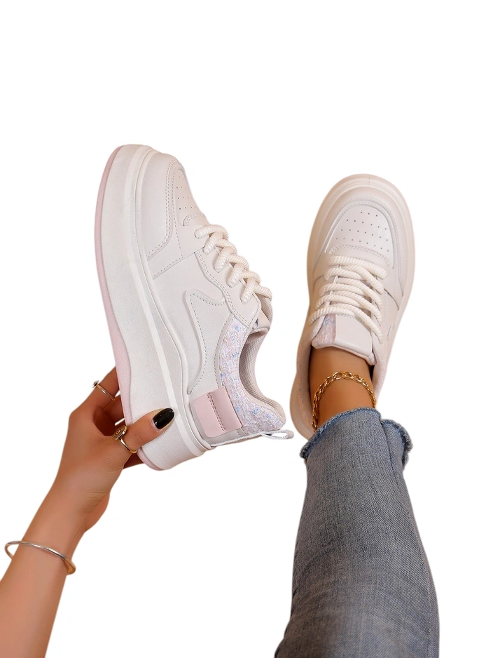 Royalfashion Спортивные женские кроссовки на платформе Lincidi