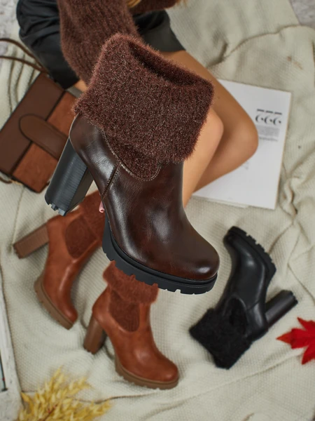 Moteriški aulinukai eko odos su storu kulnu ir mezginiu Tirave