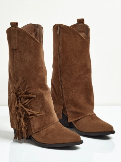 Moteriški aulinukai uždaru aulu Tovris