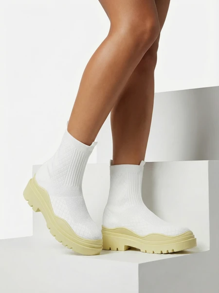 Elegantiški moteriški batai 'Limonka' vintažiniu stiliumi