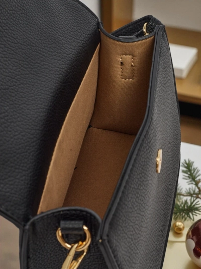 Mažas moteriškas rankinukas iš eko odos Solmira