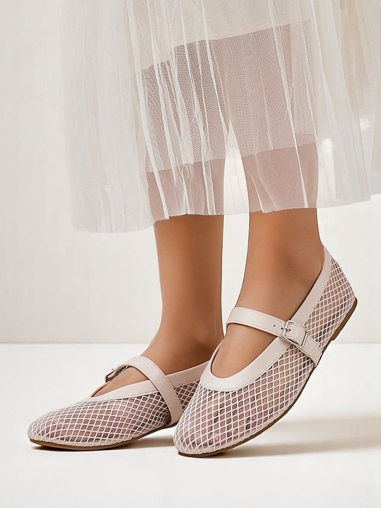 Royalfashion Женские ажурные балетки с ремешком Naommi