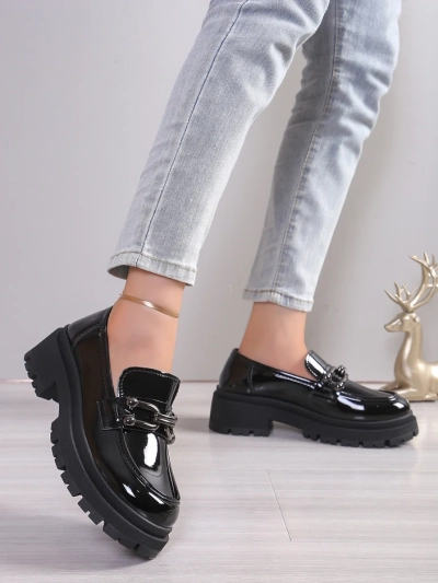 Royalfashion Женские лаковые лоферы Arieda