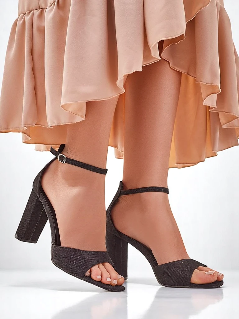 Royalfashion блестящие женские сандалии Rokates