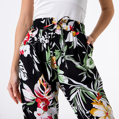 Черные женские брюки с принтом