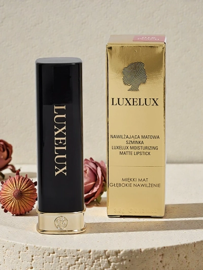 Persikinės spalvos lūpų dažai