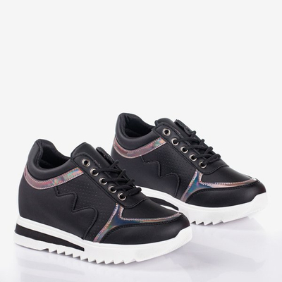 Czarne sneakersy damskie na krytej koturnie Wink Wink - Obuwie