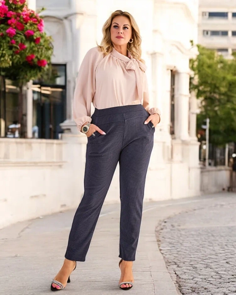 Royalfashion Женские утепленные треггинсы в горошек