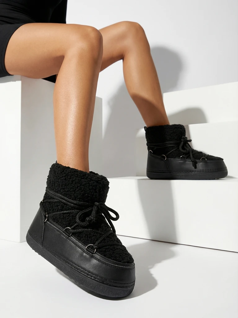 Moteriški sniego batai su kailiuku Uvella