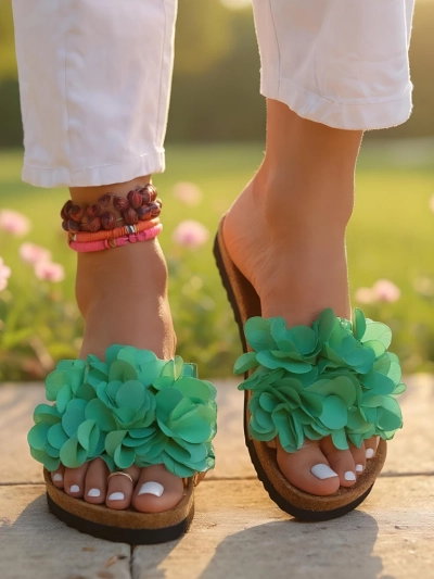 Royalfashion Klapki damskie z kwiatuszkami Flora Soft – mega słodkie!