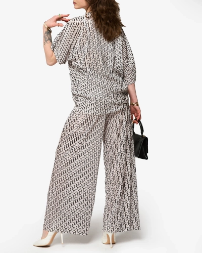 Šviesiai pilkas raštuotas languotas moteriškas komplektas - Apranga