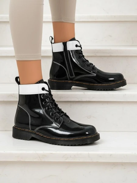 Женские ботинки Perseida Nero из экологичной лакированной кожи, на шнуровке