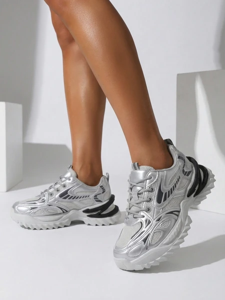 Royalfashion moterų lakuoti sportbačiai Leysi