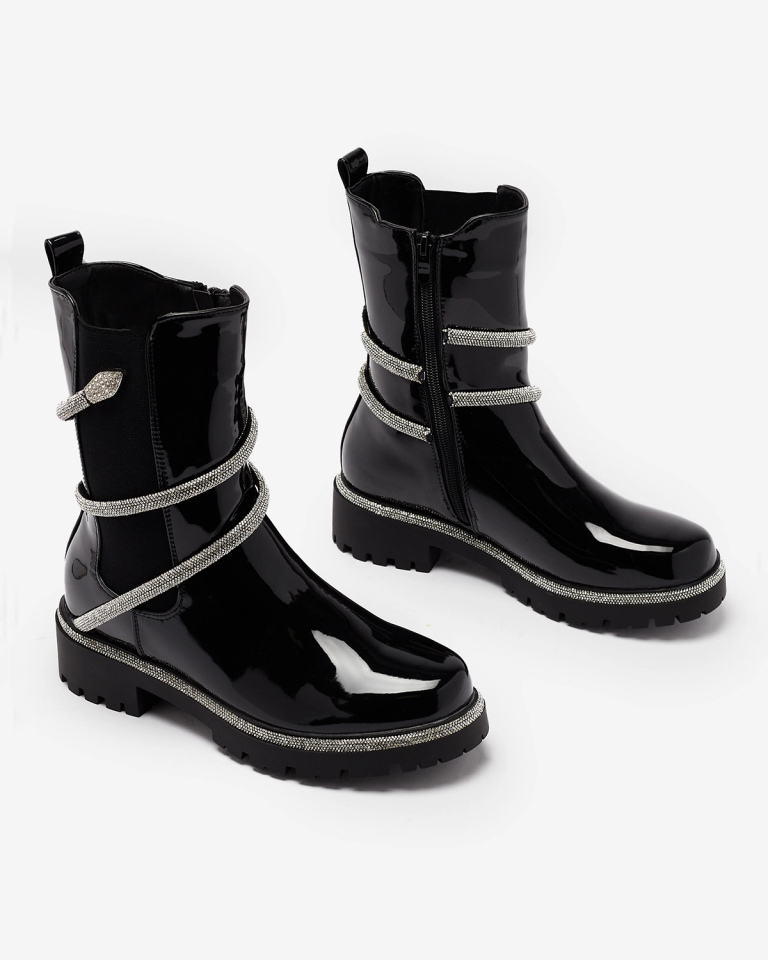 Royalfashion Juodi moteriški lakuoti batai su madingais papuošimais Frosty Glam