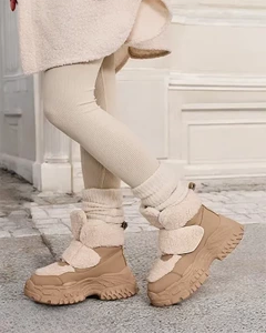 коричневый