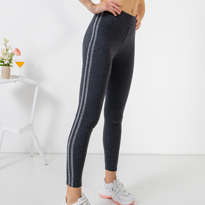 Серые женские леггинсы с лампасами