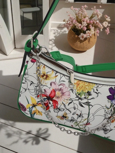 Royalfashion Maža moteriška rankinė iš eko odos su gėlių raštu Lily Bloom