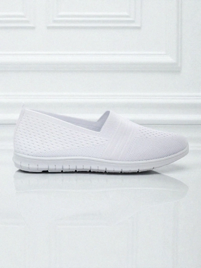 Białe baleriny Ariadne z oddychającej tkaniny