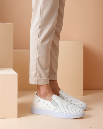 Royalfashion moterų perforuoti sportiniai batai Musio