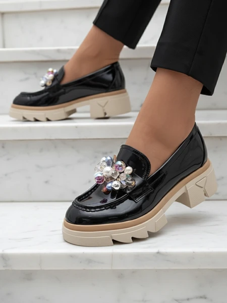 Livia Elegante - Juodi Prabangūs Mokasinai Plokščiu Padu