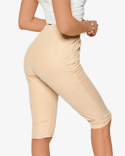 Женские тканевые шорты длиной 3/4 бежевого цвета PLUS SIZE- Одежда