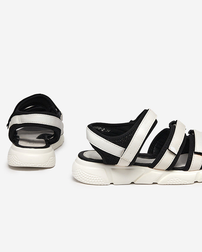 Босоножки для девочки на липучке белого цвета Mumin-Shoes