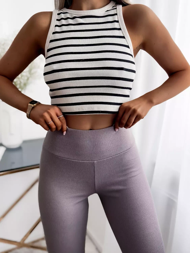 Женские ребристые леггинсы коричневого цвета - Одежда