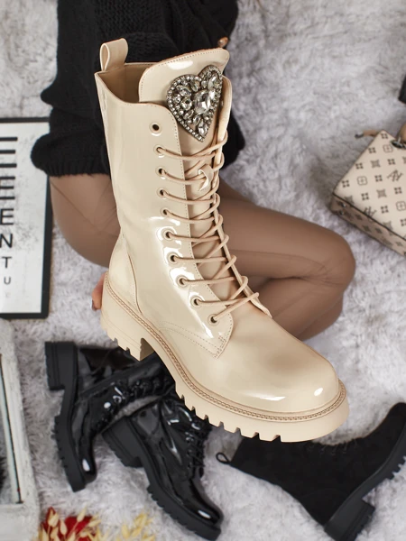 Lakieruoti šnuoruojami moteriški aulinukai Emelune