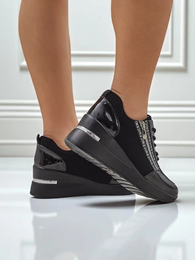 Czarne sneakersy koturny damskie Calista Nero