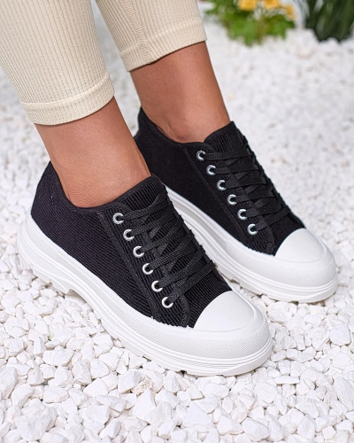 Royalfashion Juodi moteriški sportbačiai su platforma Spollero