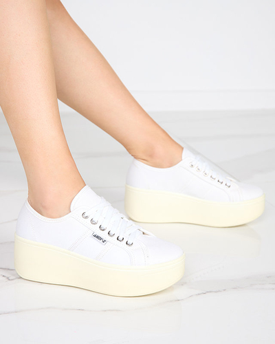 OUTLET Спортивные кроссовки белого и цвета экрю на платформе Darru-Footwear