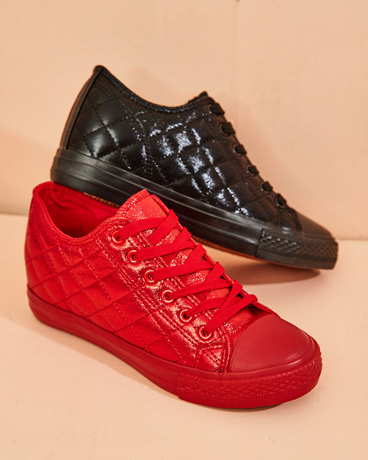 Royalfashion Moteriški dygsniuoti sportbačiai su paslėptu inkaru Avvas