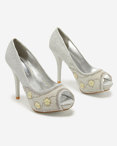 Серебряные женские туфли на высоком каблуке