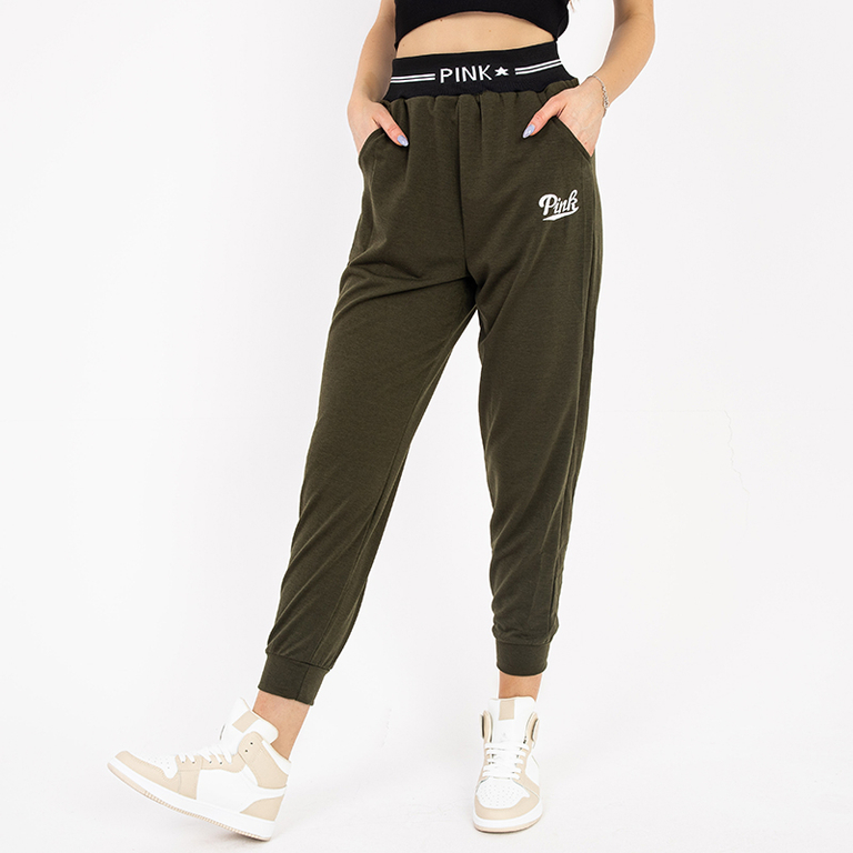 Зеленые женские спортивные штаны