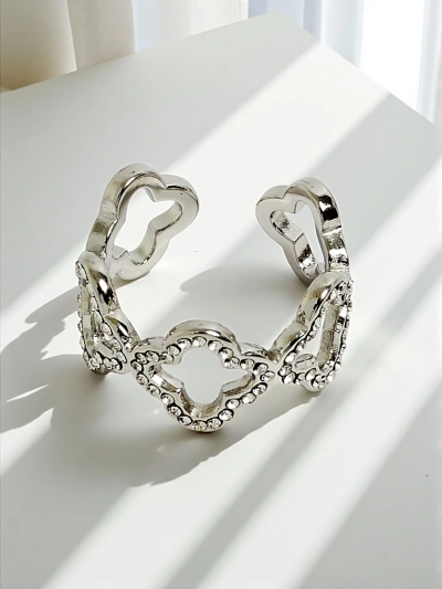 Apyrankė Ariadne Silverita su kristalais – sidabrinė, geometrinis „glamour“ raštas