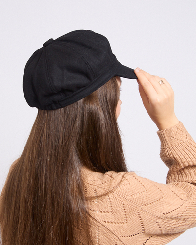 Karališka moteriška beretė su kepurėliu